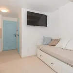 Riva House Tribunj Apartment *