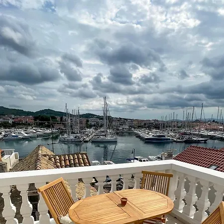 Riva House Tribunj