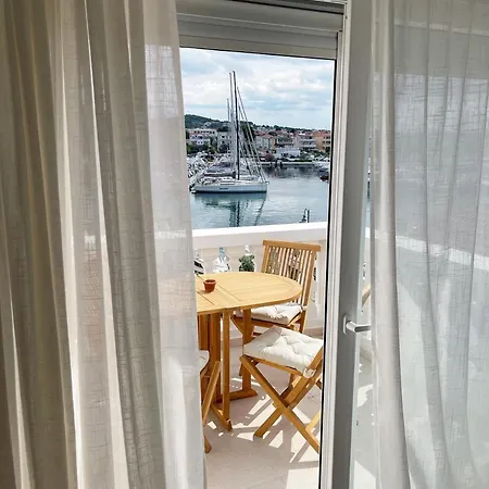 Riva House Tribunj *