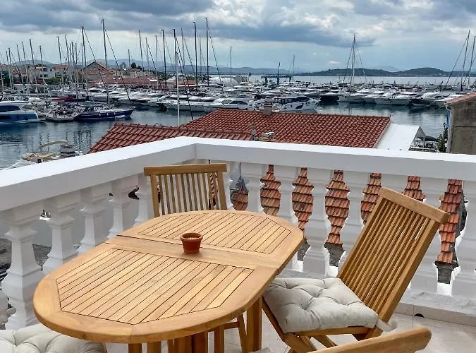 Appartamento Riva House Tribunj