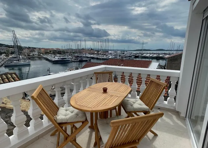 Appartamento Riva House Tribunj