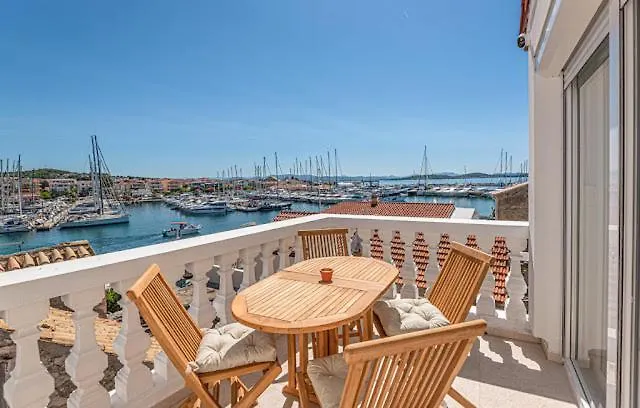 Riva House Tribunj Appartamento